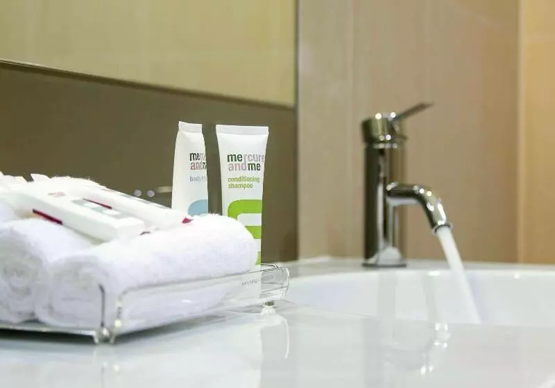 اتاق استاندارد با تخت بزرگ, Mercure Sydney Liverpool