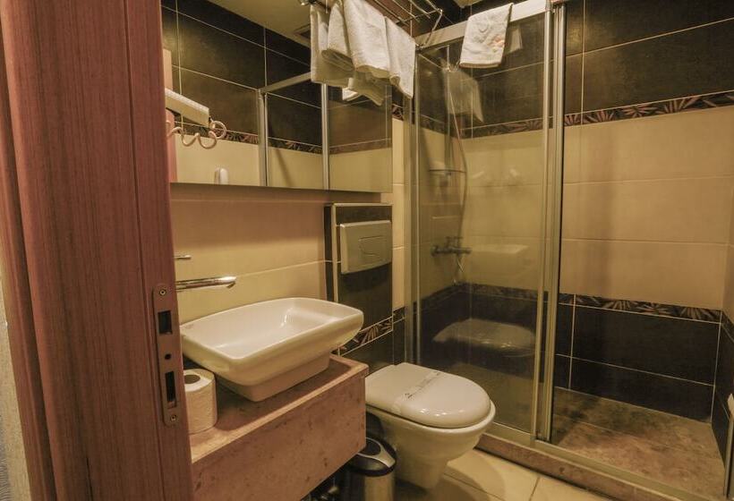 스탠다드 룸, Nüzhet