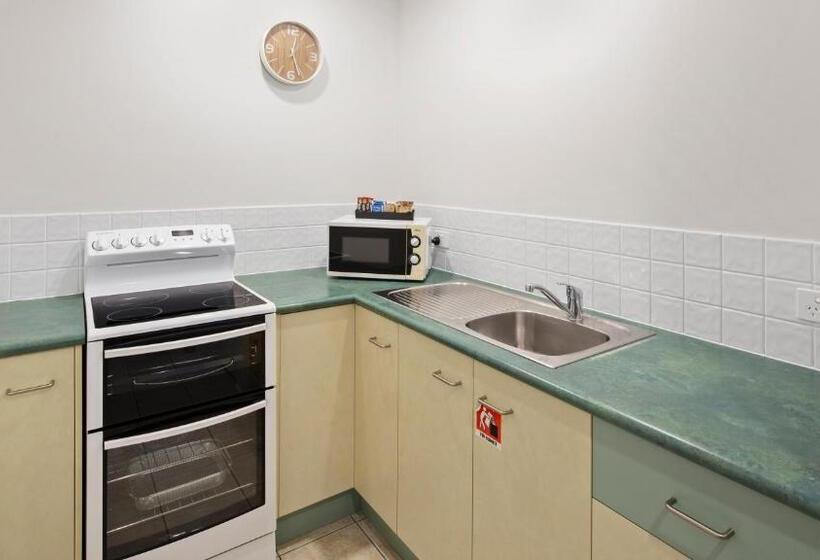 Апартаменты 2 Спальни Вид на Море, The Observatory Self Contained Apartments