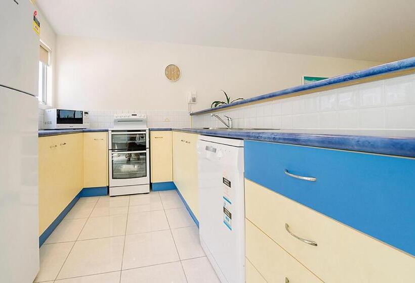 Дом 3 Спальни, The Observatory Self Contained Apartments