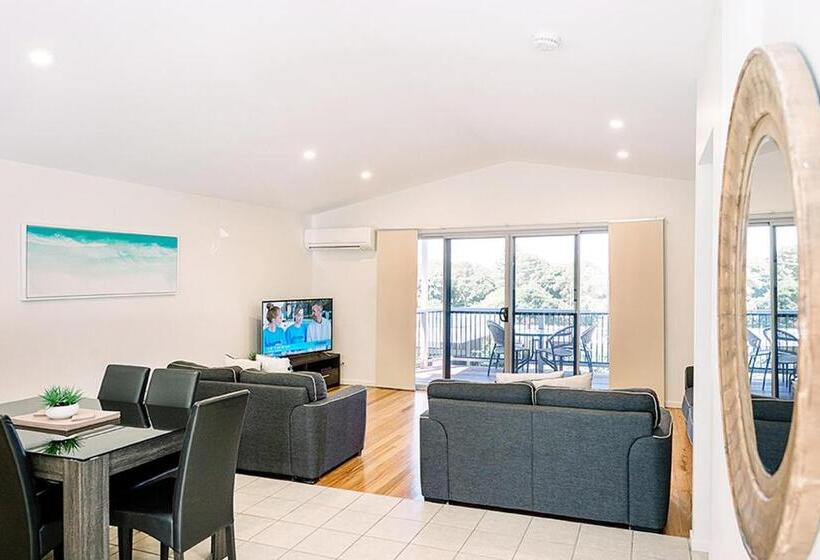 Дом 2 Спальни, The Observatory Self Contained Apartments