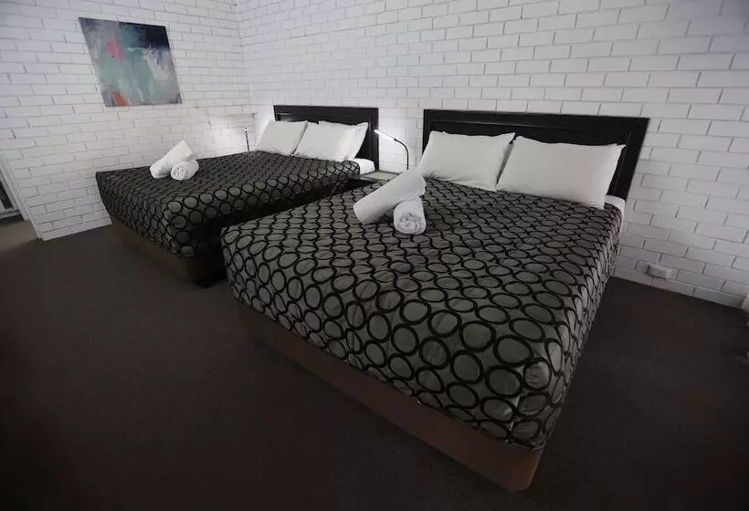 デラックスルーム, The Town House Motor Inn