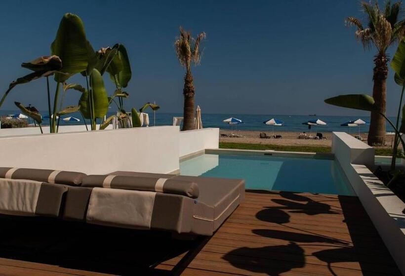 Quarto Superior Vista Mar, Iperion Beach