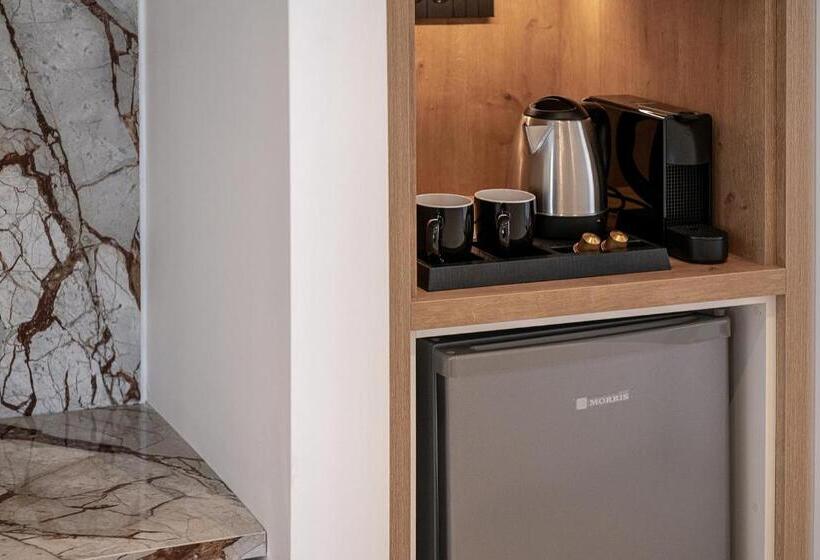 Quarto Dúplex, Iperion Beach