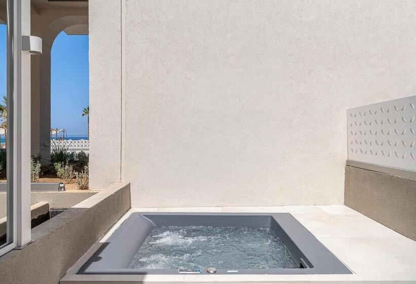 Escritório Estándar, Iperion Beach