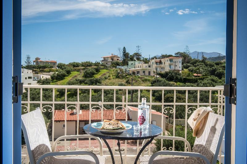 Estudio Estàndard, Lofos Apartments