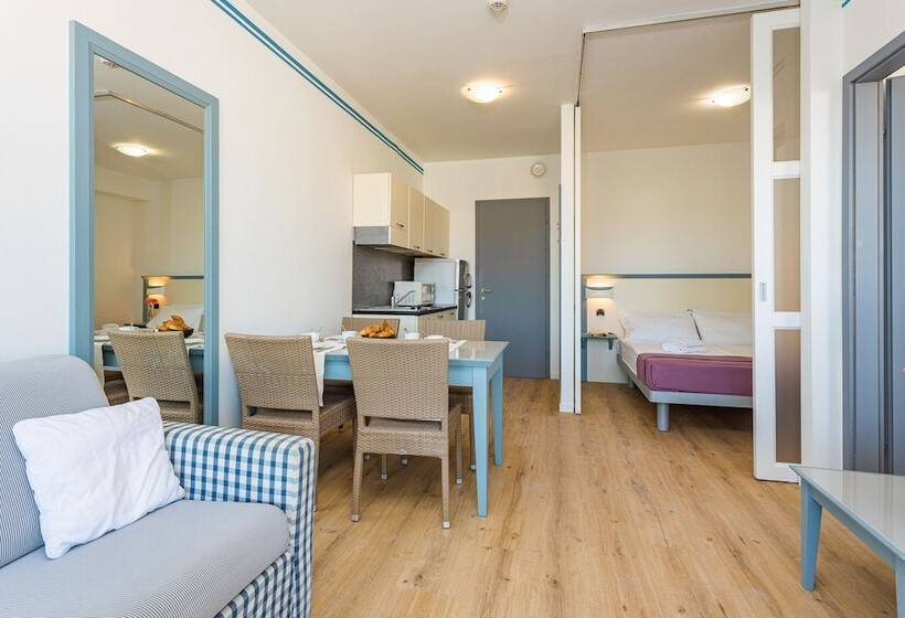 Апартаменты Superior 2 Спальни, Family Resort Del Mar