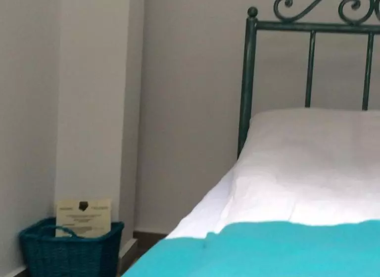 Vuode Makuusalissa, Retro Hostel