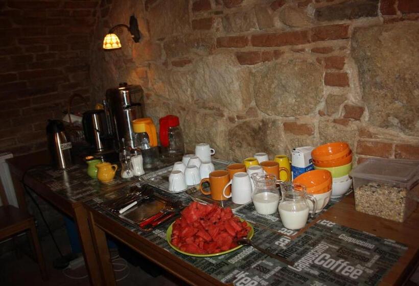 מיטה בחדר משותף, Retro Hostel