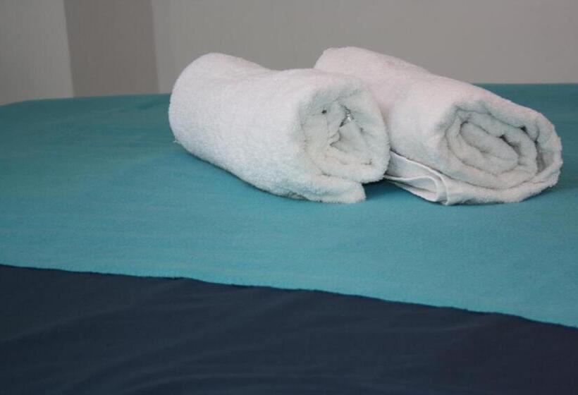 חדר סטנדרט יחיד, Retro Hostel