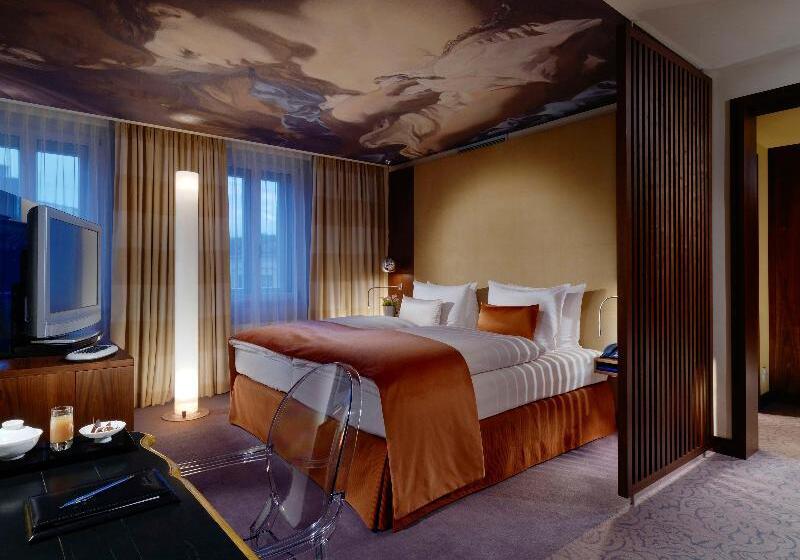 キングサイズベッドのスタンダードルーム, Best Western Plus Paris Meudon Ermitage
