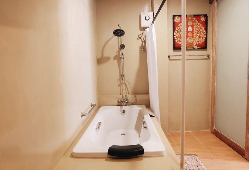 带1个卧室的别墅, Buri Gallery House