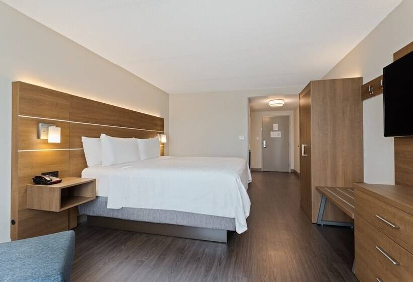 جناح لذوى الاحتياجات الخاصة, Holiday Inn Express Hotel & Suites Largo Clearwater, An Ihg