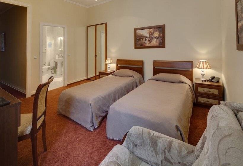 标准间, Sonata At Palace Square