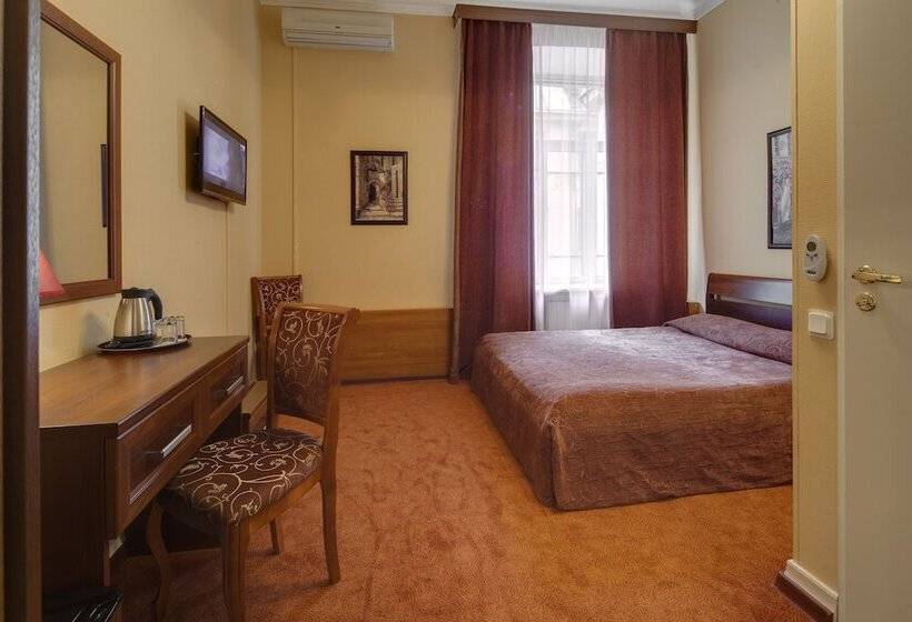 标准间, Sonata At Palace Square