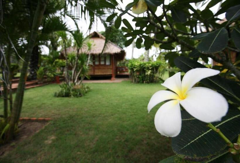 Бунгало Стандарт 2 Спальни, Suan Ban Krut Beach Resort