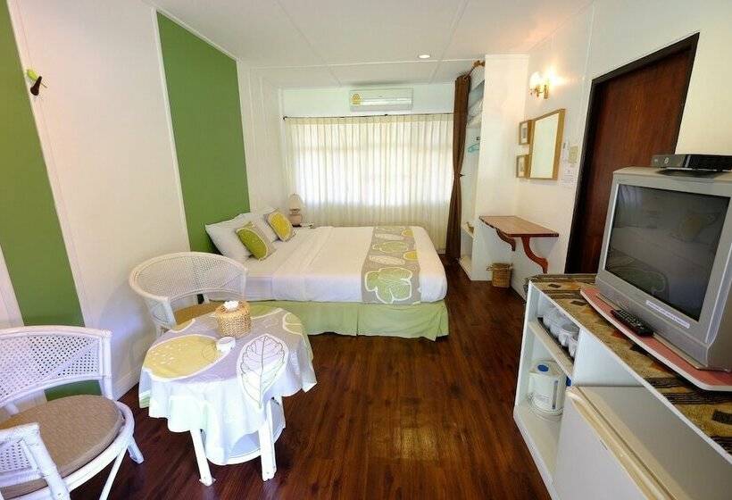 Estudio Estándar, Suan Ban Krut Beach Resort