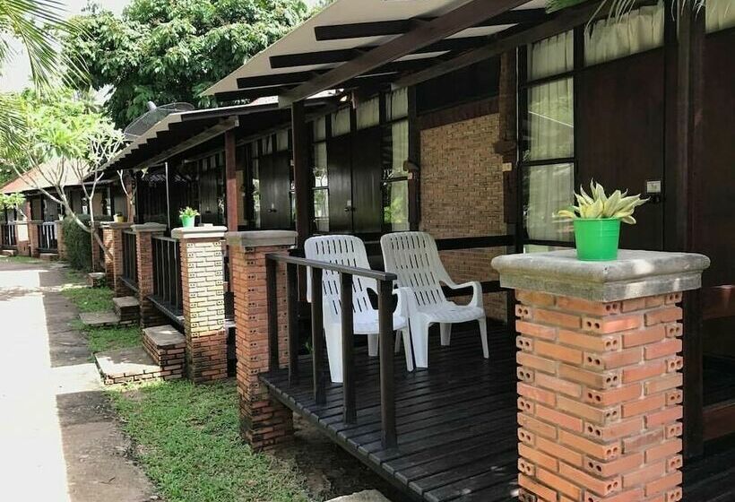 Estudio Estándar, Suan Ban Krut Beach Resort