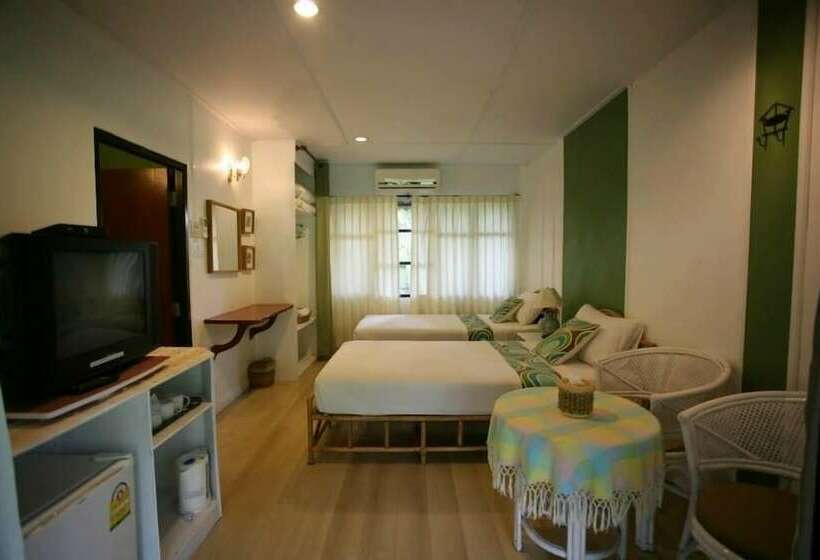 Estudio Estándar, Suan Ban Krut Beach Resort