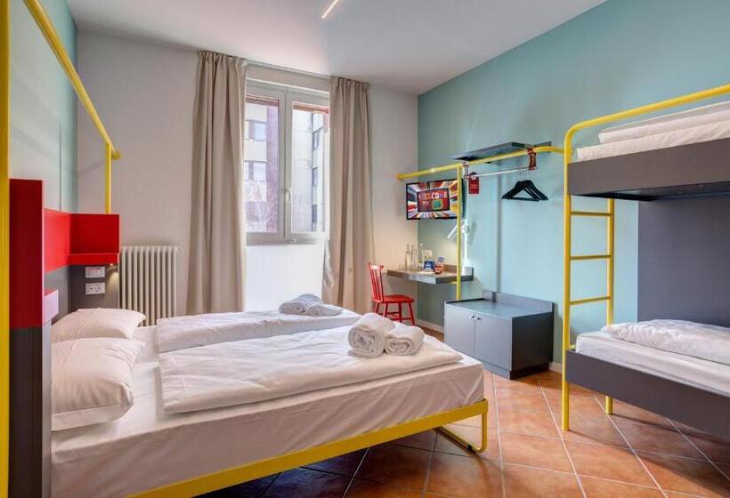 四人标准间, Meininger Milano Garibaldi