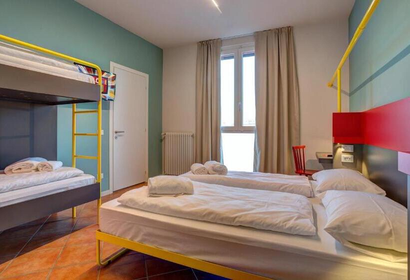 四人标准间, Meininger Milano Garibaldi