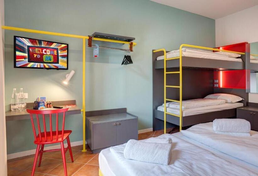 四人标准间, Meininger Milano Garibaldi