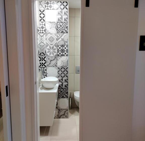 带1个卧室的豪华公寓, Valentinos Apartments