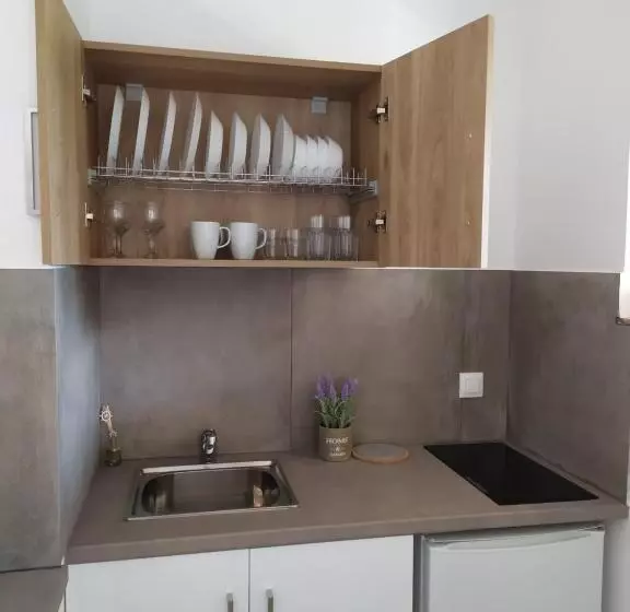 آپارتمان لوکس 1 خوابه, Valentinos Apartments