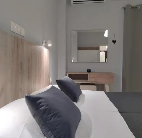 Deluxe-huone Puutarhanäkymä, Valentinos Apartments
