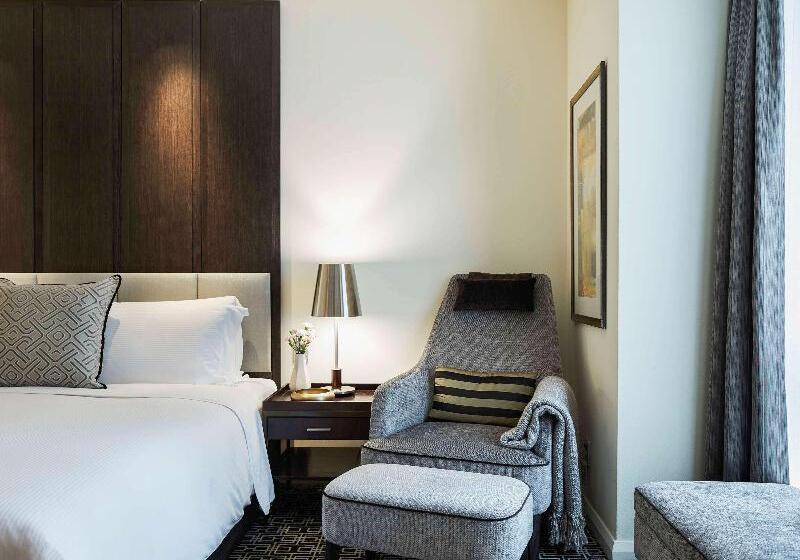 キングサイズベッドのスタンダードルーム, Holiday Inn Express Hotel & Suites Goshen, An Ihg