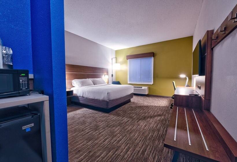 スイート, Holiday Inn Express Hotel & Suites Goshen, An Ihg