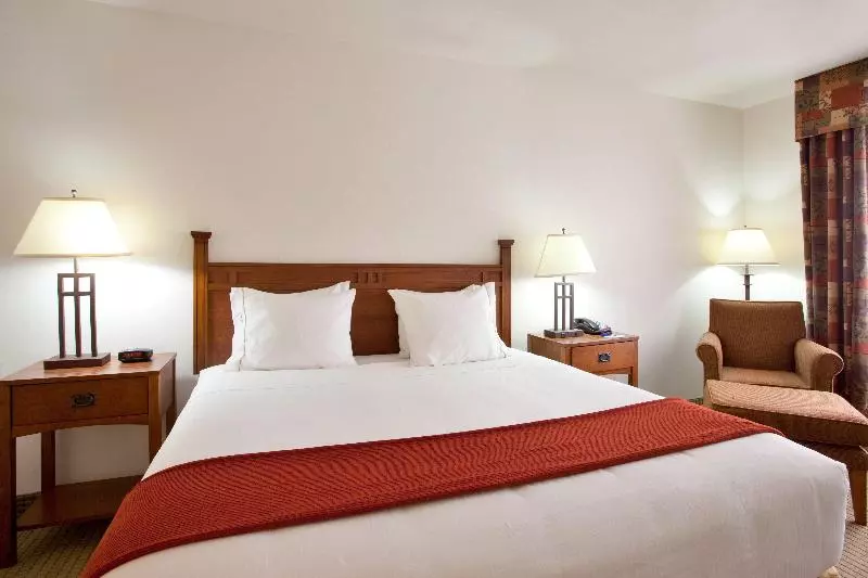 اتاق استاندارد, Holiday Inn Express Hotel & Suites Mattoon, An Ihg