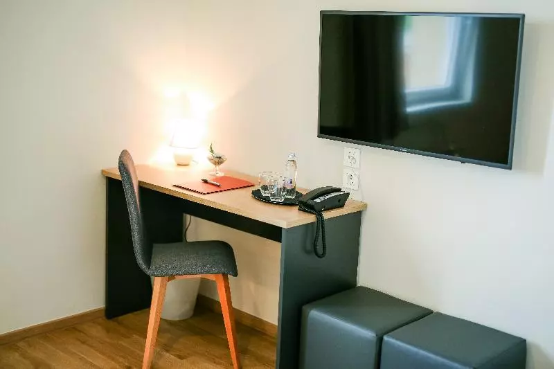 キングサイズベッドのスタンダードルーム, Holiday Inn Express Hotel & Suites Crawfordsville By Ihg