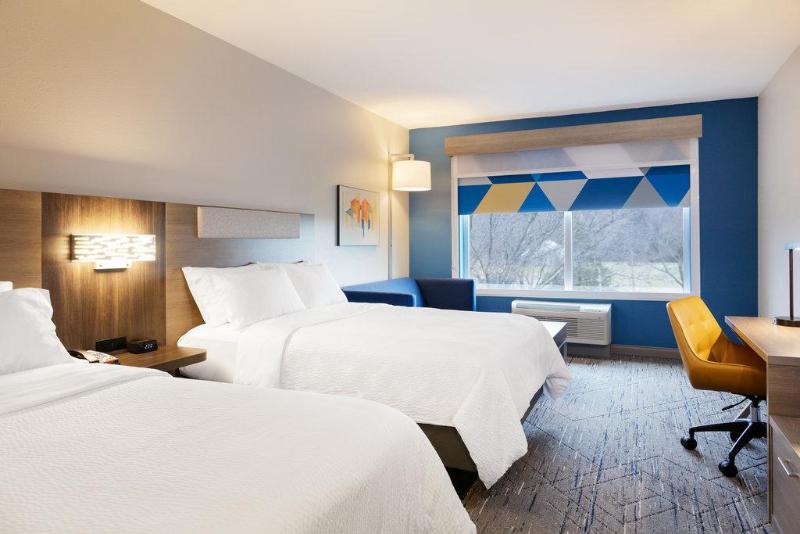 Suite, Holiday Inn Express Hotel & Suites Terre Haute, An Ihg