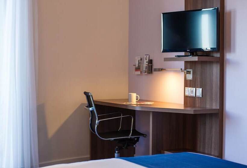 اتاق استاندارد, Holiday Inn Express Lisbon Alfragide, An Ihg