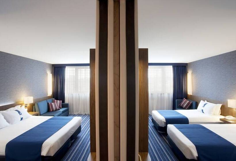 Номер Стандарт, Holiday Inn Express Lisbon Alfragide, An Ihg