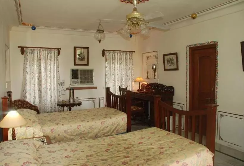 Deluxe Rum, Pushkar Palace