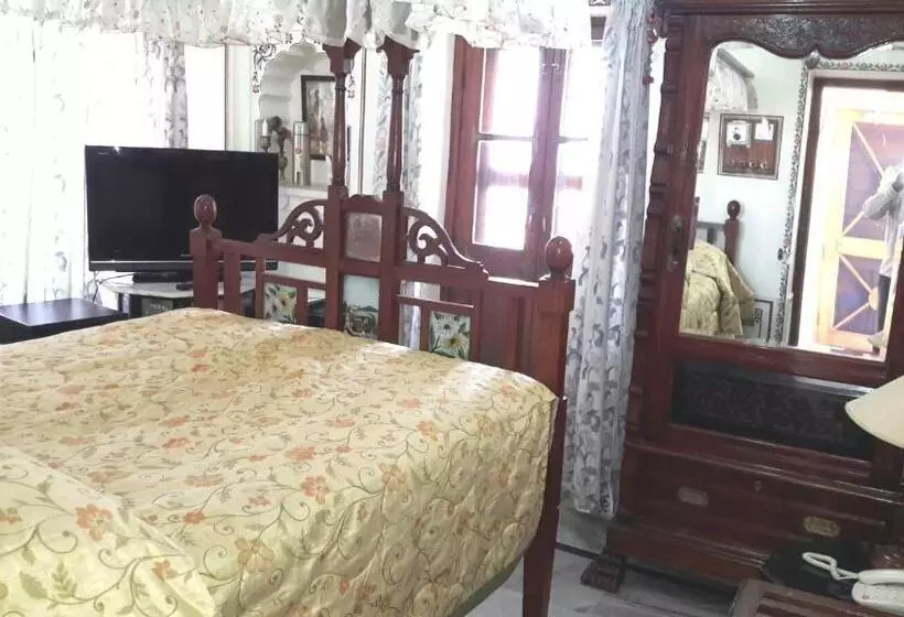 Superior Enkelrum, Pushkar Palace