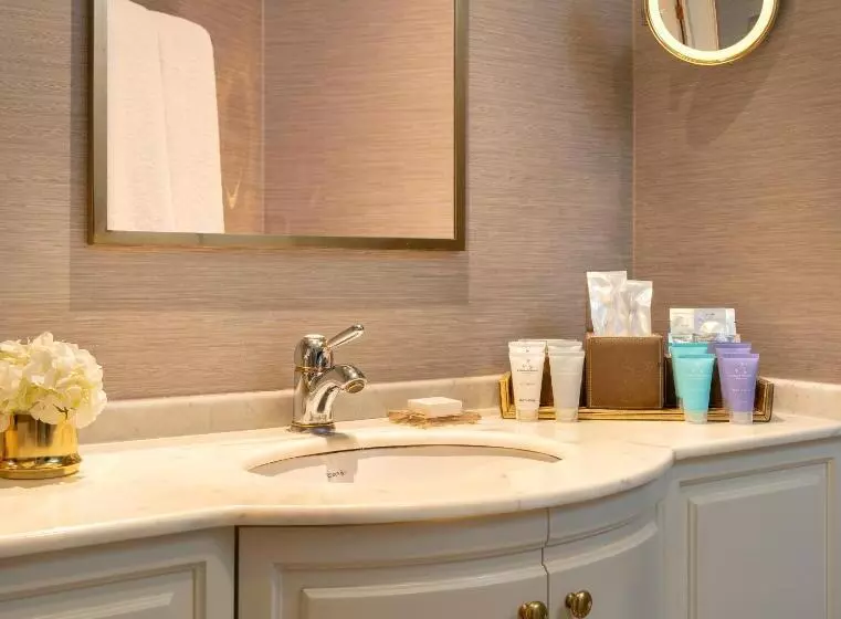 Junior Suite with Views, Rixos Pera Istanbul