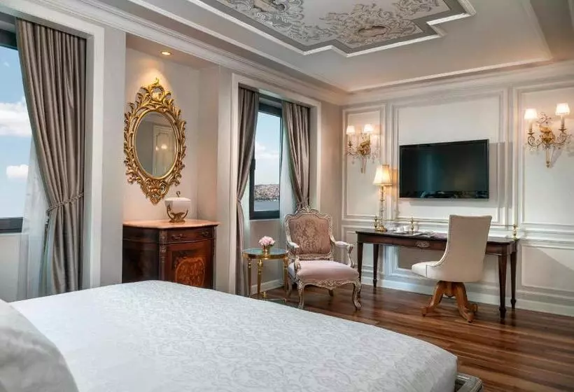 Junior Suite with Views, Rixos Pera Istanbul