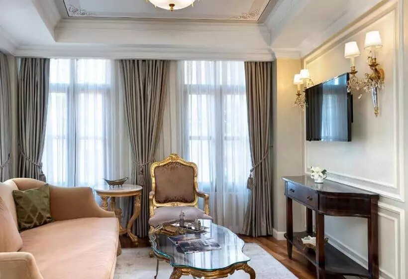 Junior Suite with Views, Rixos Pera Istanbul