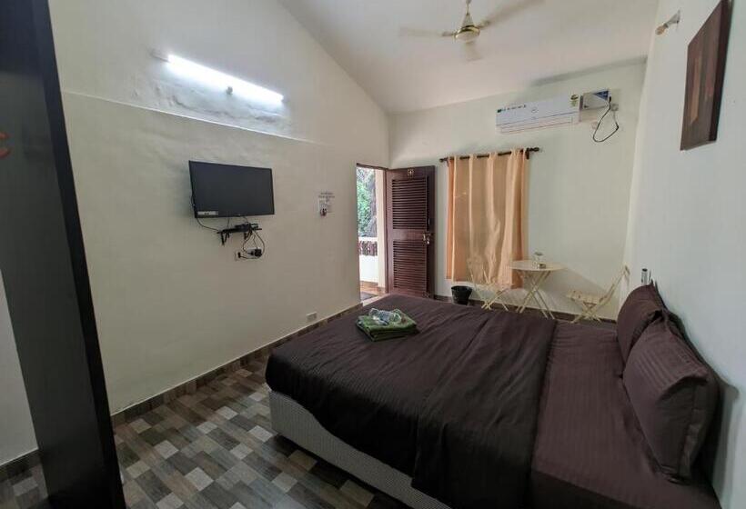 디럭스 스튜디오, Vinsons Cottages