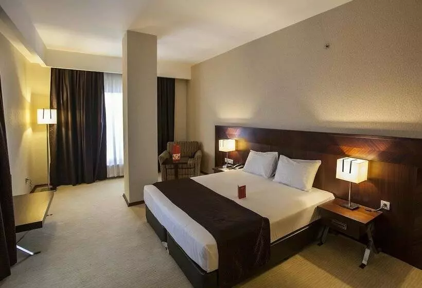 سوییت, Safir Hotel