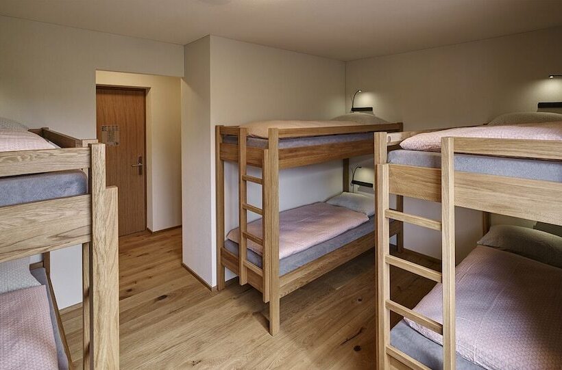 اتاق استاندارد با سرویس بهداشتی مشترک, Schaanvaduz Youth Hostel