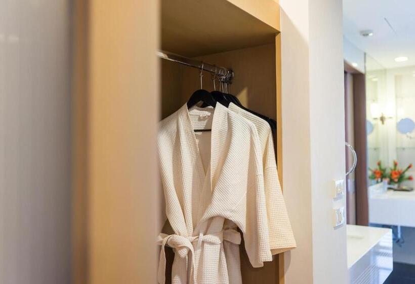 جناح, Tawa Ravadee Resort Prachinburi, A Member Of Worldhotels Distinctive