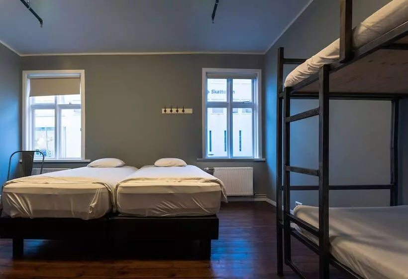 اتاق خانوادگی, Akureyri Backpackers
