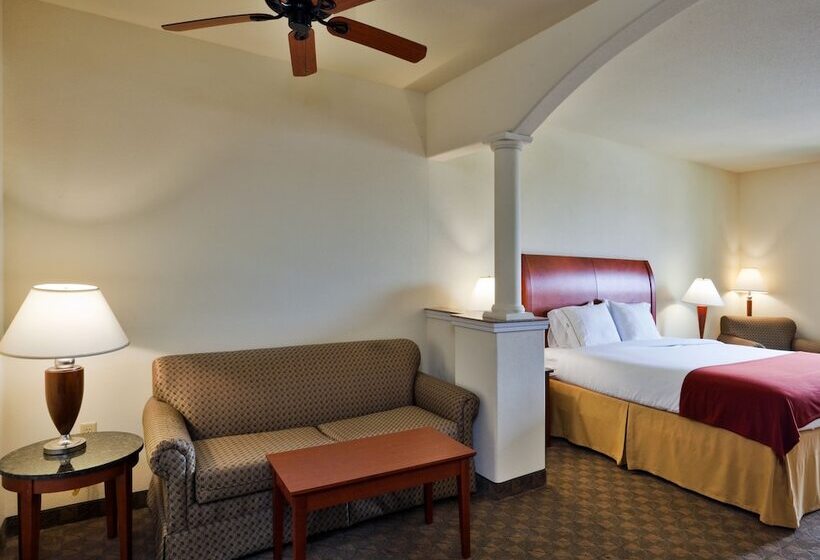 جناح, Holiday Inn Express Hotel And Suites Fairfield North, An Ihg