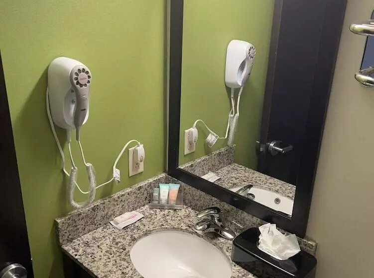 ２ダブルベッドのスタンダードルーム, Cresthaven Inn Jfk