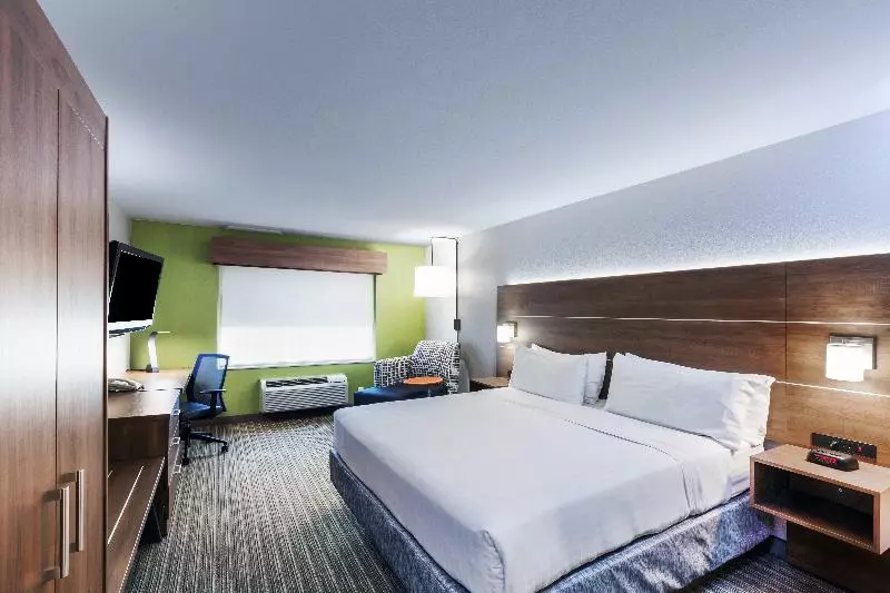 キングサイズベッドのスタンダードルーム, Holiday Inn Express & Suites Tulsa S Broken Arrow Hwy 51 By Ihg