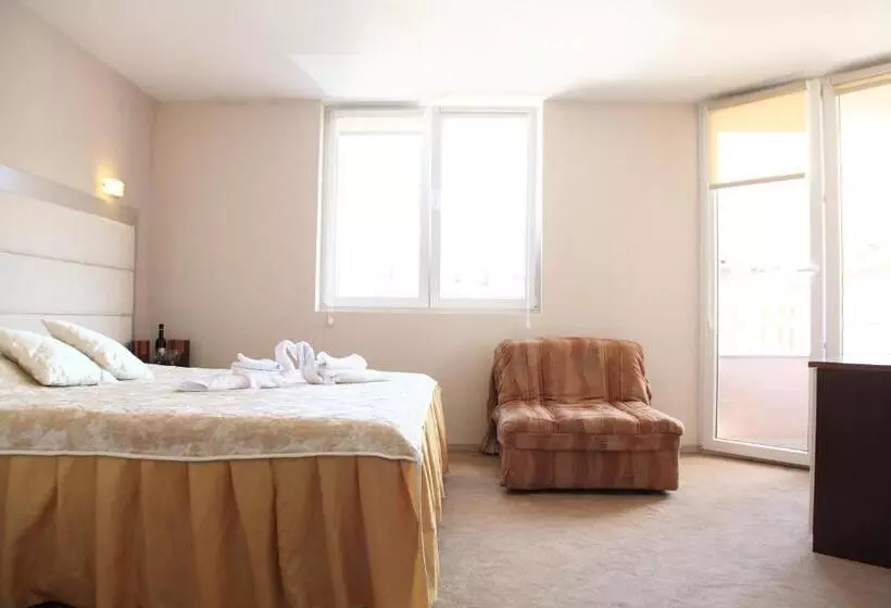 Standard Room Lake View, Lebed